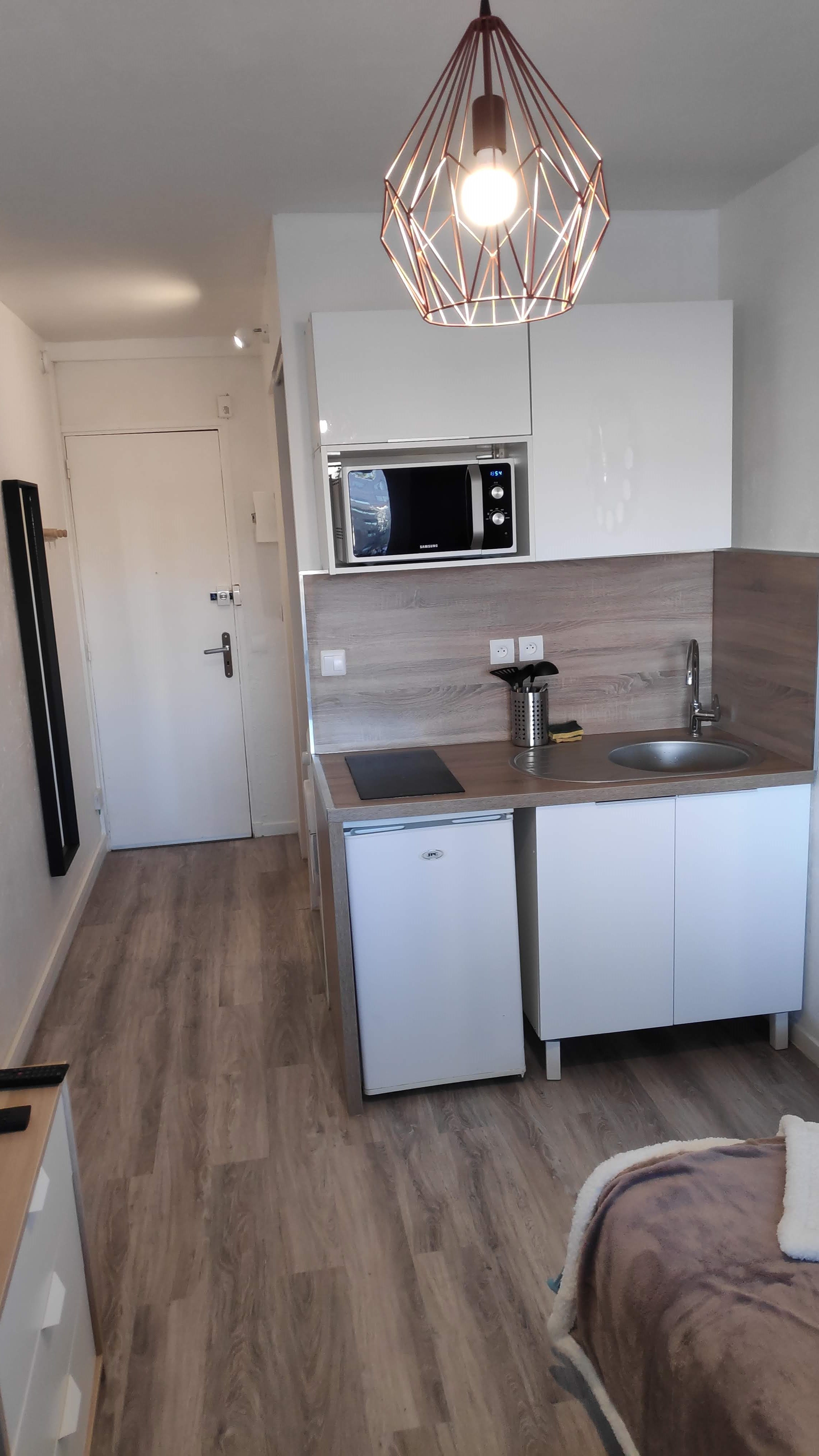 Studio - Prado/Rodocanachi Bt9