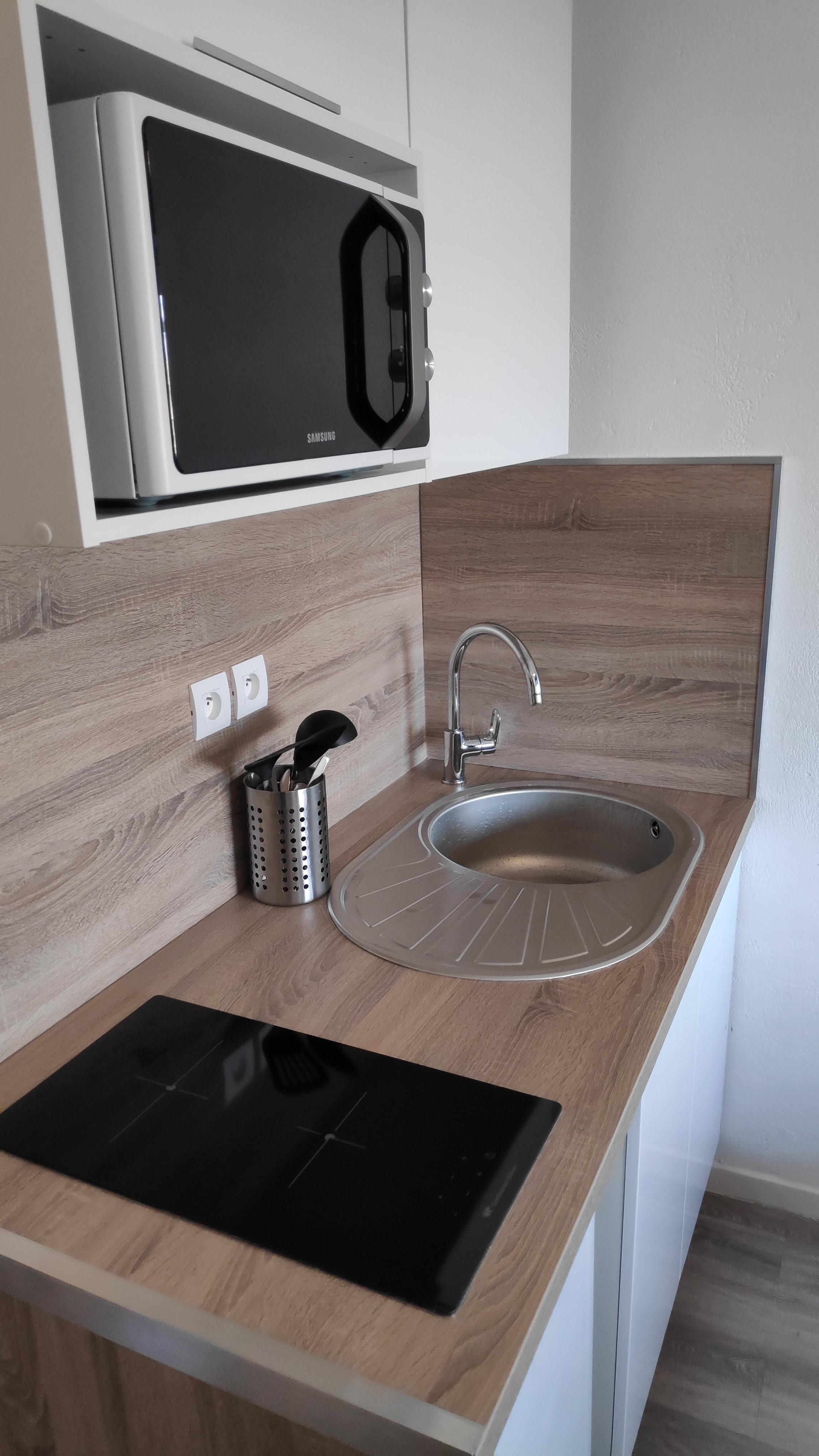 Studio - Prado/Rodocanachi Bt9