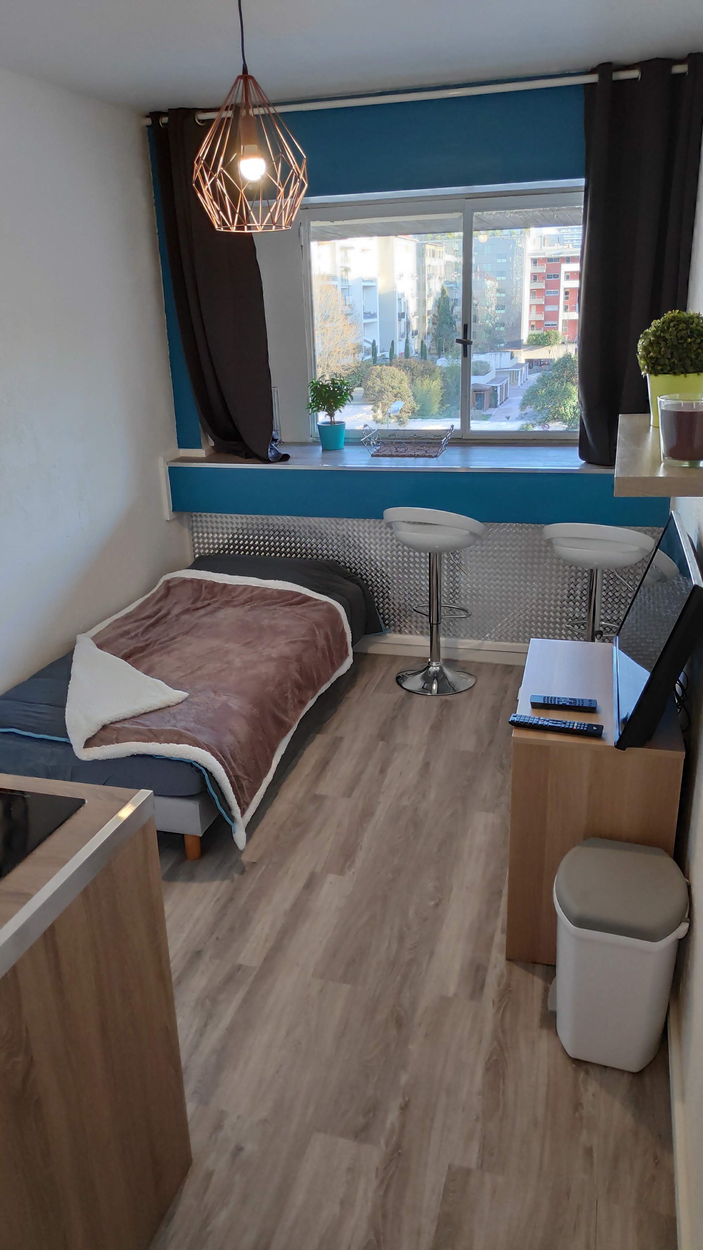 Studio - Prado/Rodocanachi Bt9